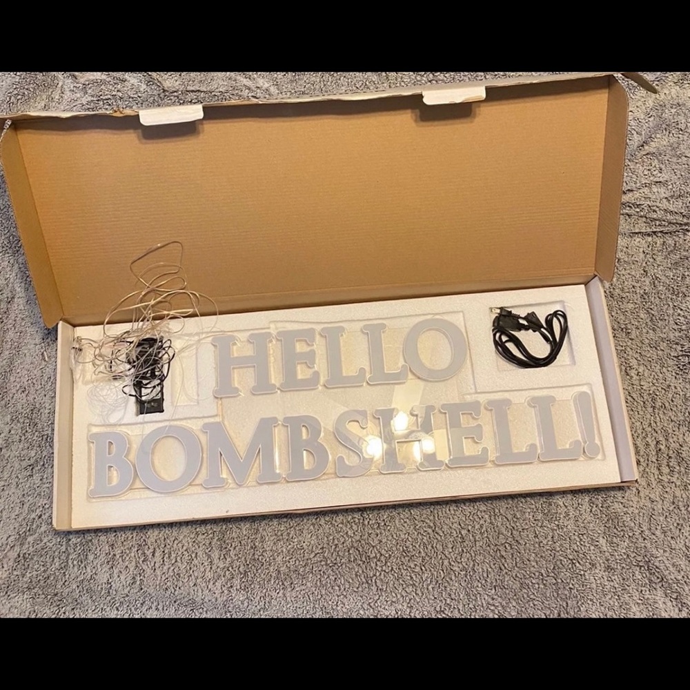 SOLD💟Rare and htf VS store display light sign